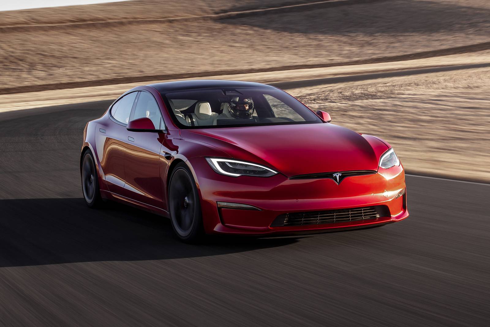 2021_tesla_model-s_sedan_plaid_fq_oem