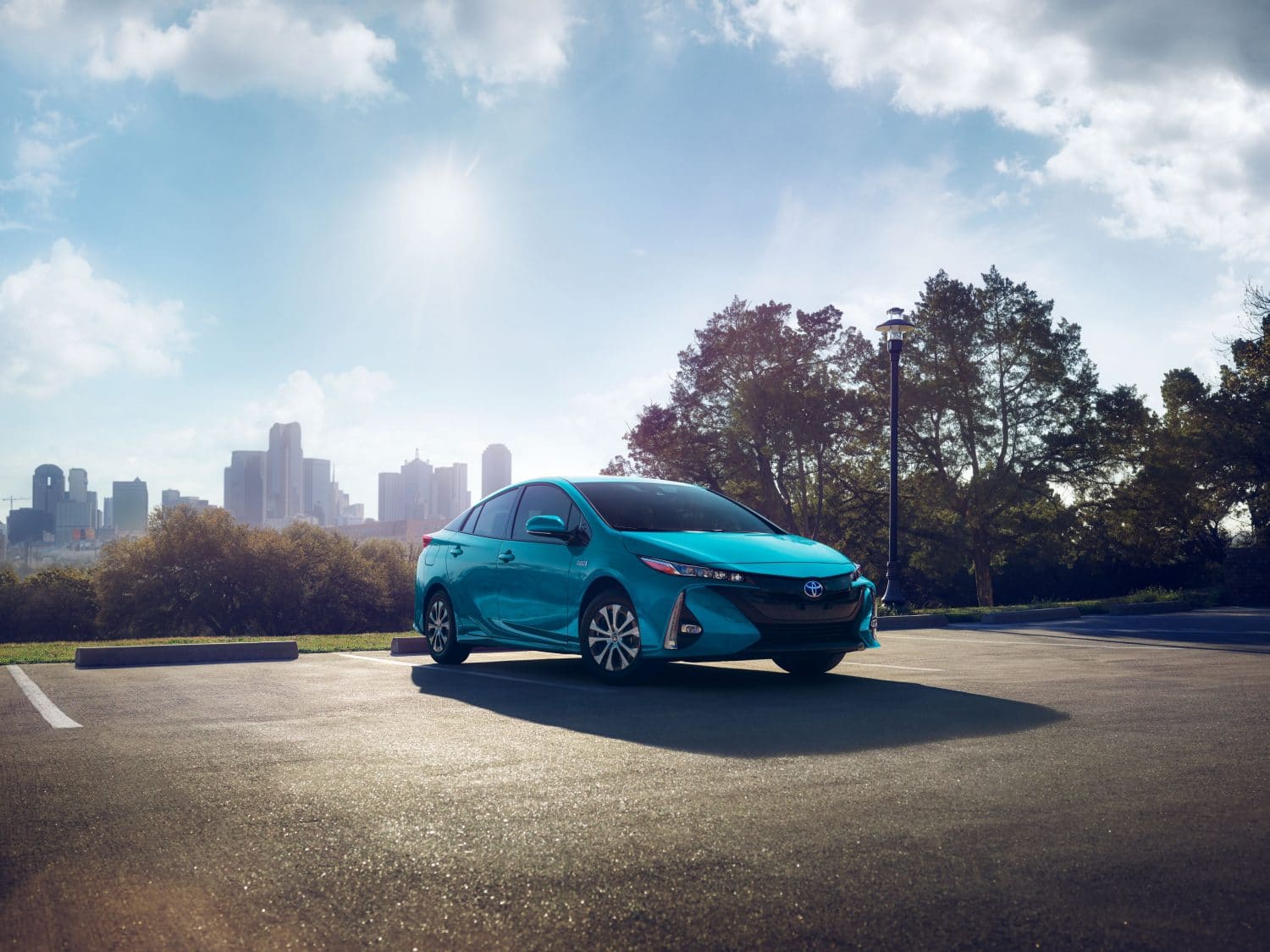 2022_Prius-Prime_Blue