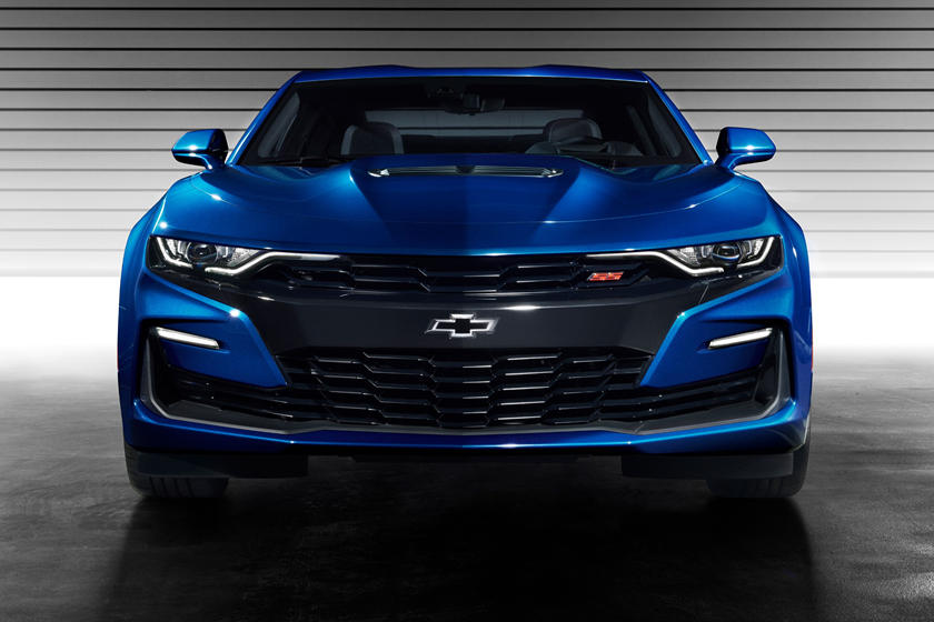 chchevrolet_camaro_2022_front