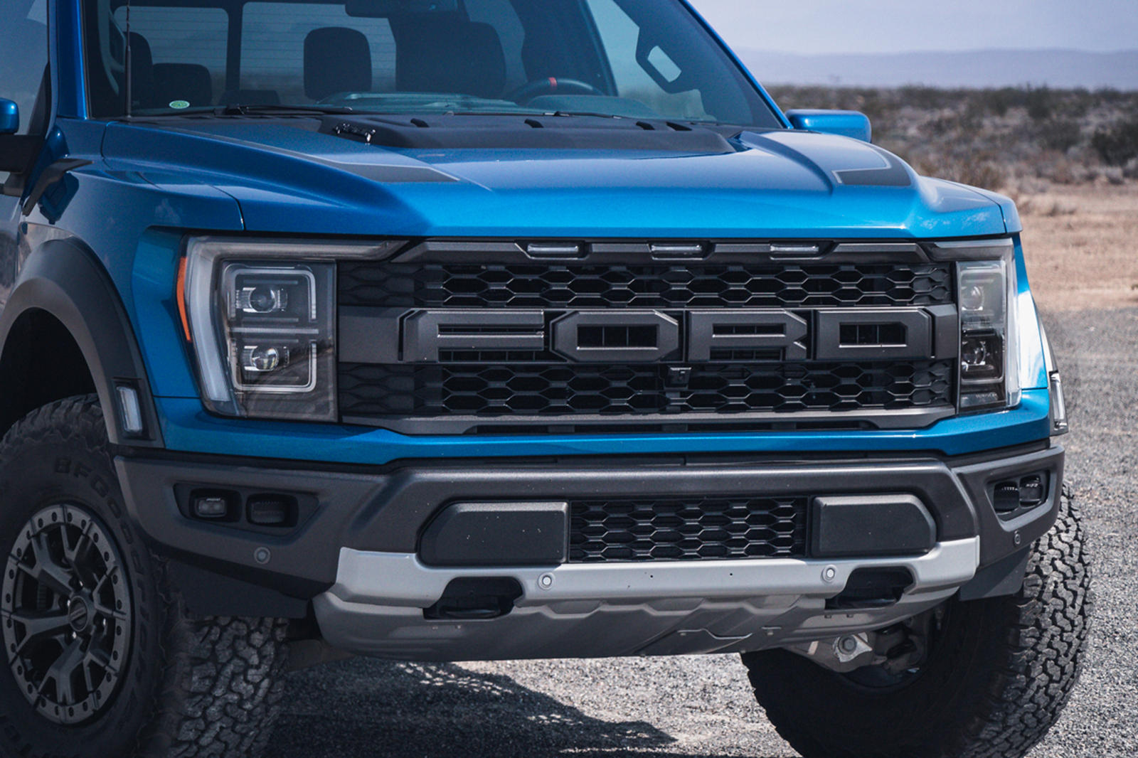 ford_raptor_front100