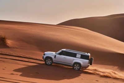Land Rover Defender 2023