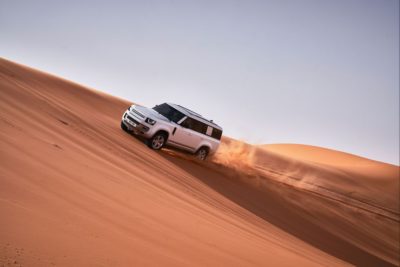 Land Rover Defender 2023