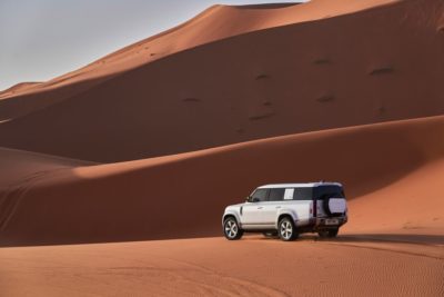 Land Rover Defender 2023