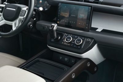 Land Rover Defender 2023