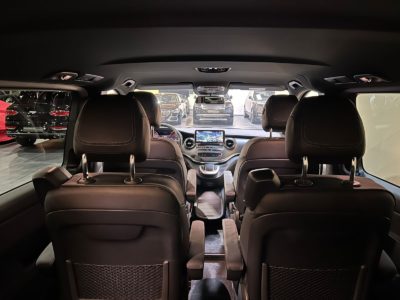 Mercedes V300d 4Matic_insude_salon