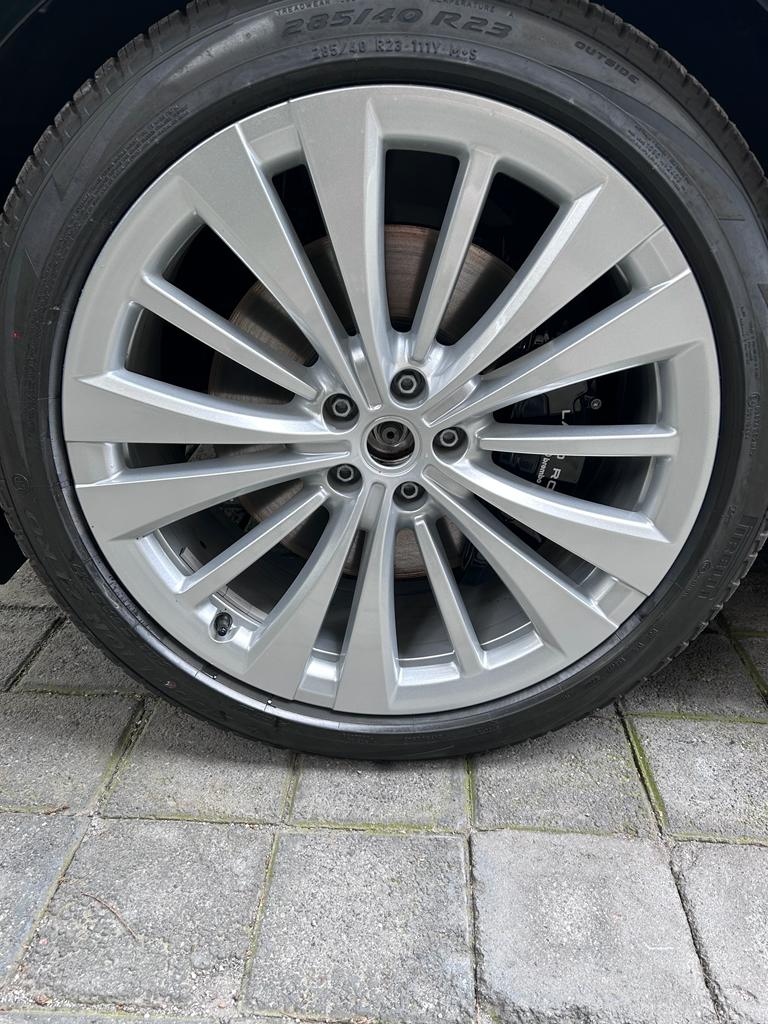 range_rover_2023_disk