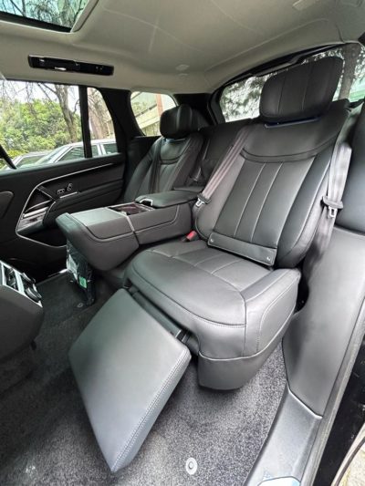 range_rover_2023_front_salon