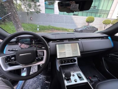 range_rover_2023_salon_front