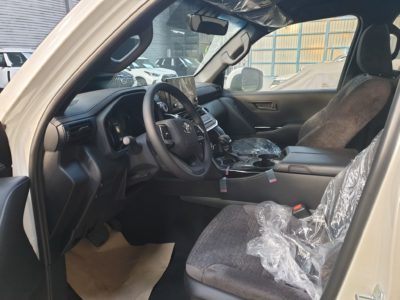 Toyota Land Cruiser 300 2022_salon